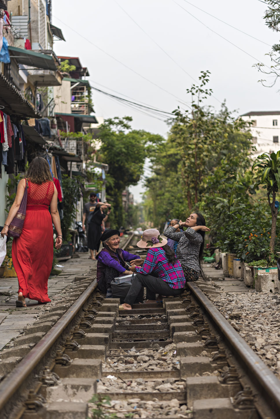 Train street ad Hanoi e la vita sui binari