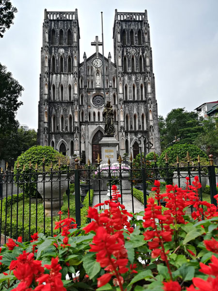 La meravigliosa cattedrale di S.Giuseppe è sicuramente uno degli edifici da vedere ad Hanoi